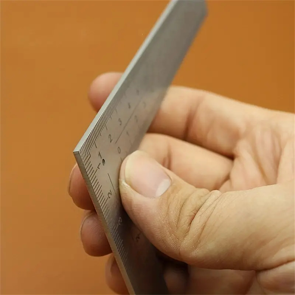 Mini-Edelstahl-L-förmiges dopp – Leatherwork Ruler Bewertung und Preis